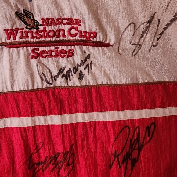 LARGE AUTOGRAPHED NASCAR WINDBREAKER FROM 492 lap Goodwrench race 95 - Picture 12 of 12